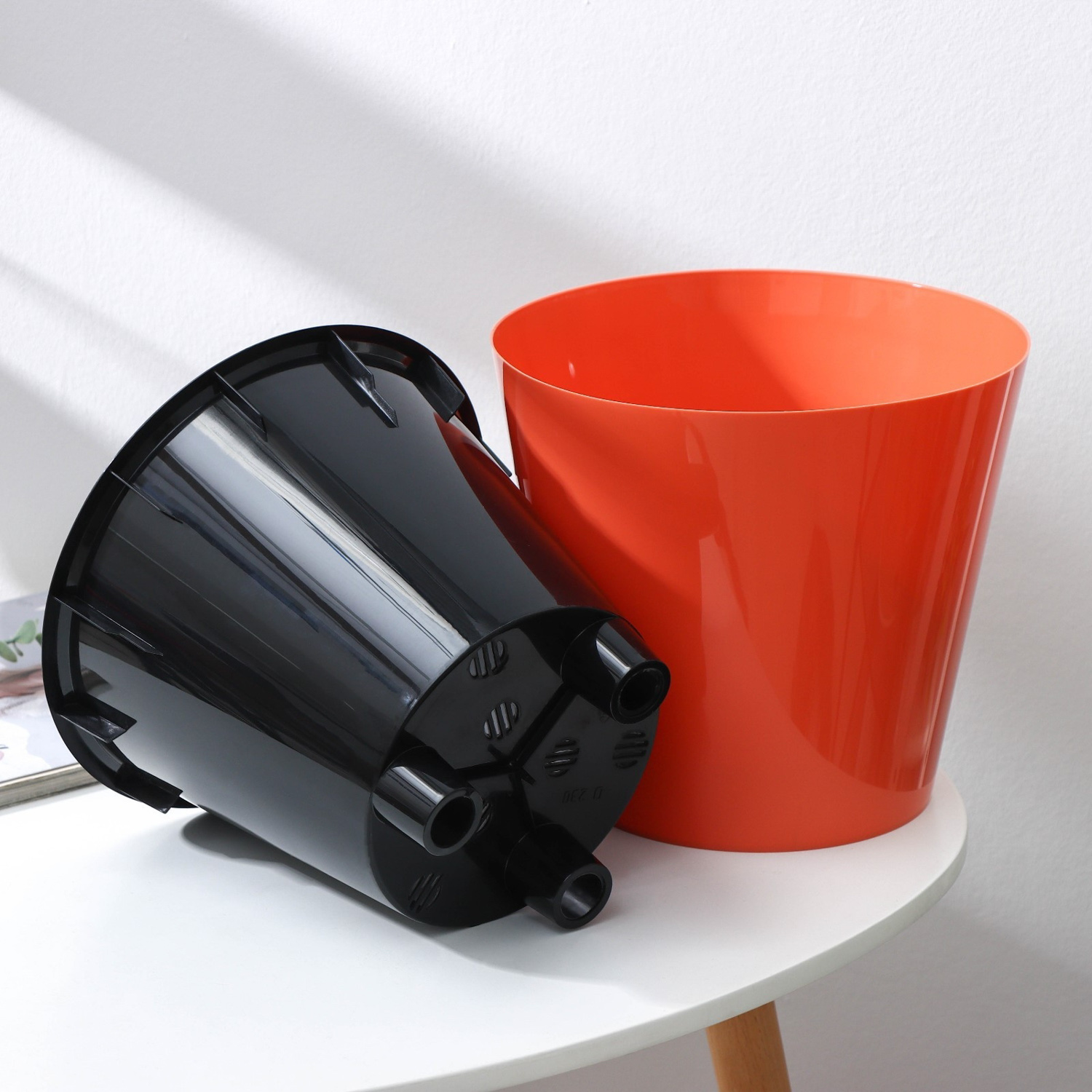 Кашпо пластм. "London"  5,0л d верха 230мм h208мм со вставкой Итал. терракот IG620610041 *1/15