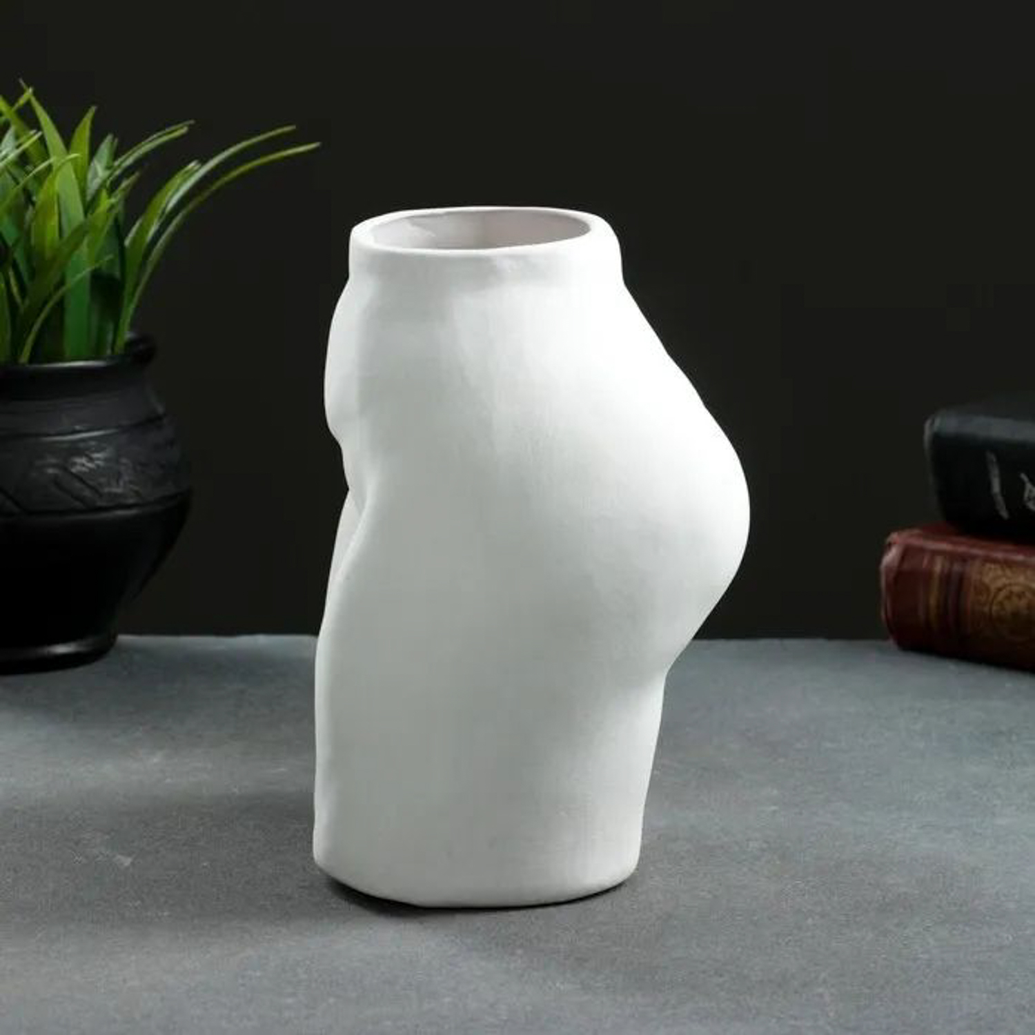 Ваза "Афродита" белая, 18х15см 5189400