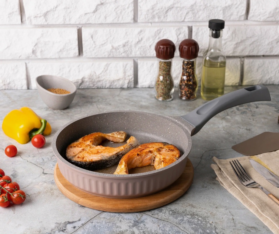 Сковорода алюмин. антипригарная "Kukmara" "Stella" Cappuccino d26см сск260а *1/6 Сковорода алюмин. антипригарная "Kukmara" "Stella" Cappuccino d26см сск260а *1/6