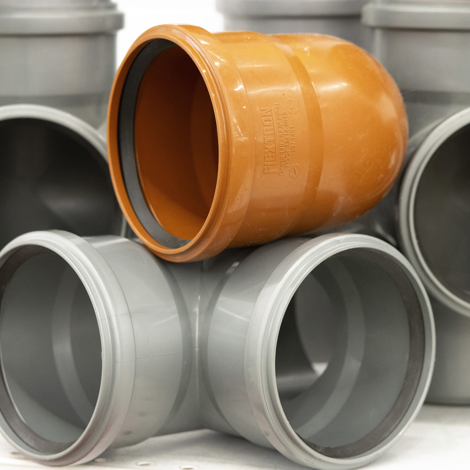 Отвод наружный Ø 110 мм 90° *1/15 Отвод наружный Ø 110 мм 90° *1/15