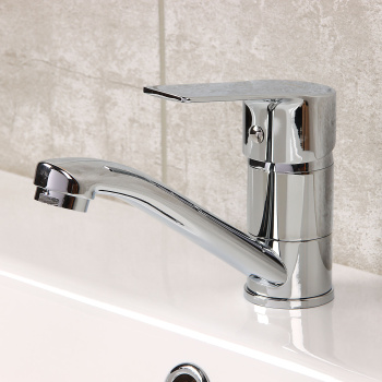 Смеситель для умывальника Milardo Helic HELSBR0M01, короткий излив, рычажный Смеситель для умывальника Milardo Helic HELSBR0M01, короткий излив, рычажный