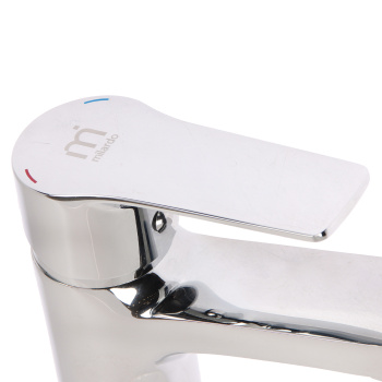 Смеситель для умывальника Milardo Helic HELSB00M01, короткий излив, рычажный